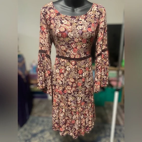 Tree of life florallong bell sleeve floral midi with lace insert in earthy tones - Picture 1 of 6
